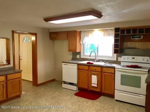 11340 S Us 27, Dewitt, MI 48820 photo 3