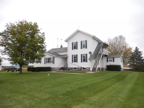 4901 S Wright Rd, Westphalia, MI 48894 photo 2