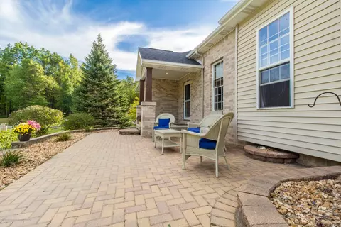2100 Theresa Ave, Dewitt, MI 48820 photo 5