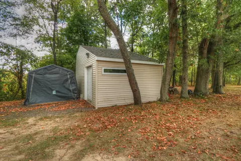 5950 Cutler Rd, Bath, MI 48808 photo 18
