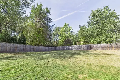 7995 Ashbrook Dr, Haslett, MI 48840 photo 24