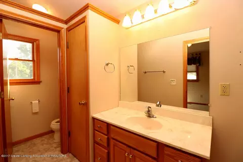 2309 E Libbie, Lansing, MI 48917 photo 12