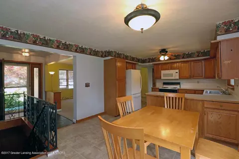 2309 E Libbie, Lansing, MI 48917 photo 7