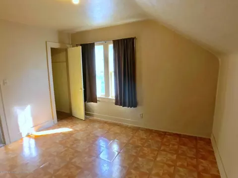 208 E Dwight St, Lansing, MI 48906 photo 15