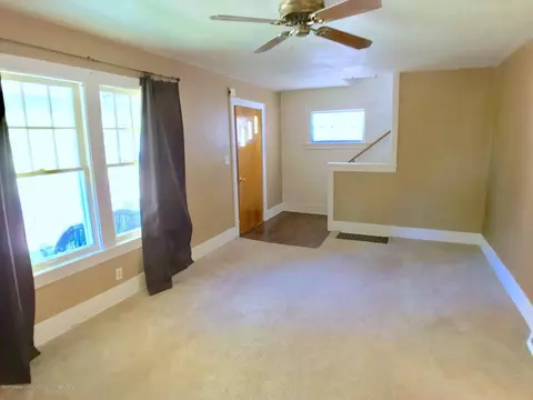 208 E Dwight St, Lansing, MI 48906 photo 5