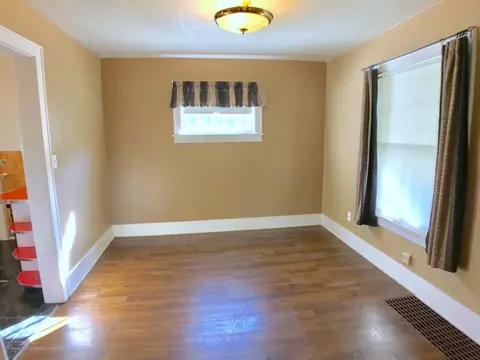 208 E Dwight St, Lansing, MI 48906 photo 7