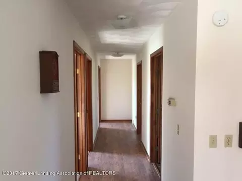 2586 E Hyde Rd, Saint Johns, MI 48879 photo 8