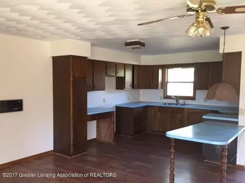 2586 E Hyde Rd, Saint Johns, MI 48879 photo 7