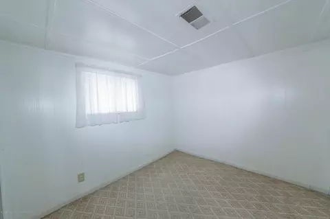 16931 Cedar St, Lansing, MI 48906 photo 13