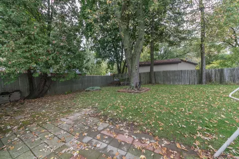 16931 Cedar St, Lansing, MI 48906 photo 17