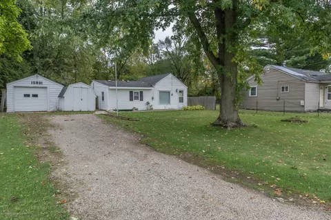 16931 Cedar St, Lansing, MI 48906 photo 24