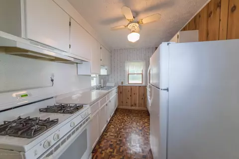 16931 Cedar St, Lansing, MI 48906 photo 7