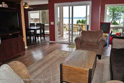 6257 W Reynolds Rd, Haslett, MI 48840 photo 8