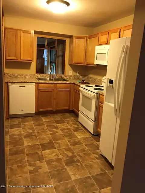 5289 Clark Rd, Bath, MI 48808 photo 4