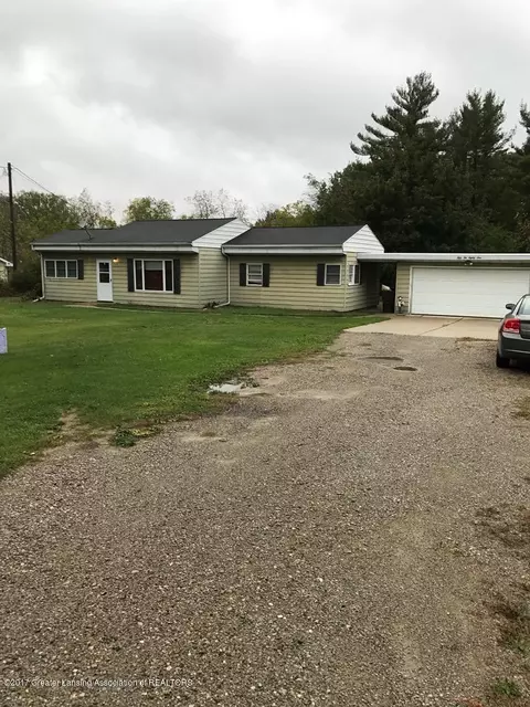 5289 Clark Rd, Bath, MI 48808 photo 1