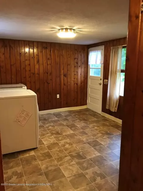 5289 Clark Rd, Bath, MI 48808 photo 5