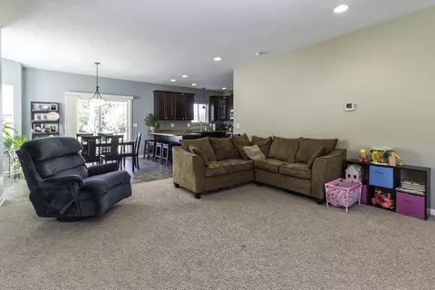 13814 Myrtle Dr, Dewitt, MI 48820 photo 3