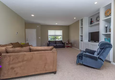 13814 Myrtle Dr, Dewitt, MI 48820 photo 5