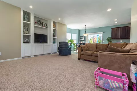 13814 Myrtle Dr, Dewitt, MI 48820 photo 4