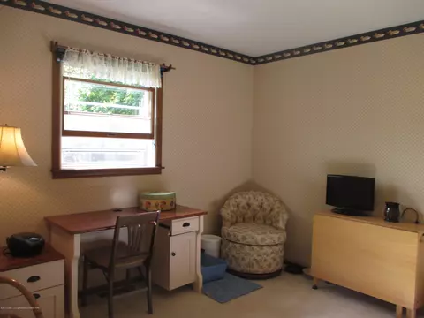 514 E Riv, Grand Ledge, MI 48837 photo 22