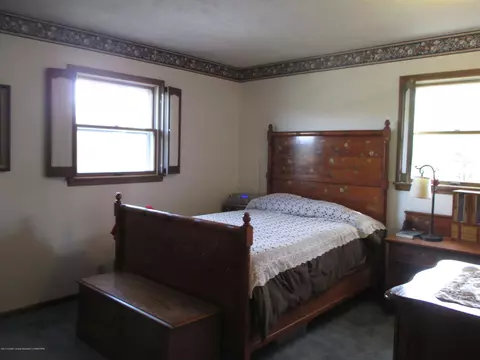 514 E Riv, Grand Ledge, MI 48837 photo 17