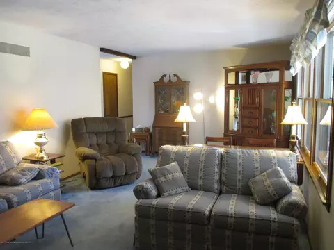 514 E Riv, Grand Ledge, MI 48837 photo 15