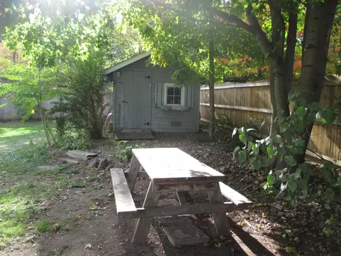 514 E Riv, Grand Ledge, MI 48837 photo 34