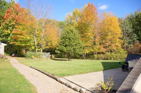 7818 W Lovejoy Rd, Perry, MI 48872 photo 3