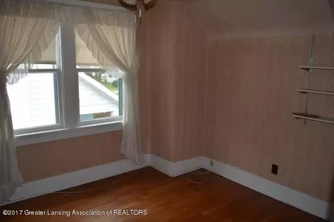 511 Crestview Ave, Lansing, MI 48910 photo 6