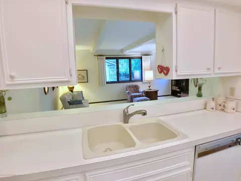 2065 Sheldrake Ave, Okemos, MI 48864 photo 12