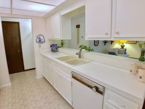 2065 Sheldrake Ave, Okemos, MI 48864 photo 10