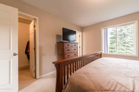 5887 Westover Dr, Bath, MI 48808 photo 19