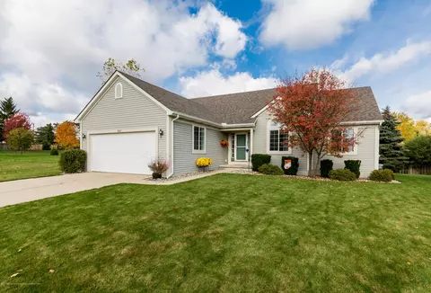 5887 Westover Dr, Bath, MI 48808 photo 1