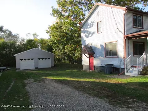 409 Lamb St, Perry, MI 48872 photo 2