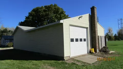 2208 E Cavanaugh Rd, Lansing, MI 48910 photo 15