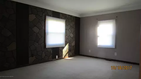 2208 E Cavanaugh Rd, Lansing, MI 48910 photo 6