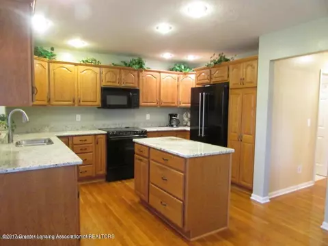 5548 Silverleaf Ct, Haslett, MI 48840 photo 21