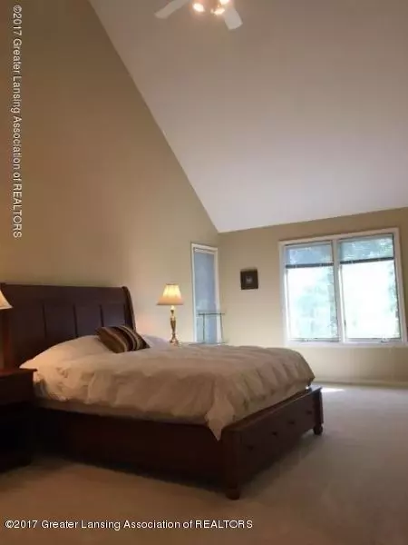 5548 Silverleaf Ct, Haslett, MI 48840 photo 39
