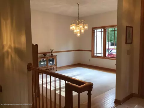 5552 Silverleaf Ct, Haslett, MI 48840 photo 4