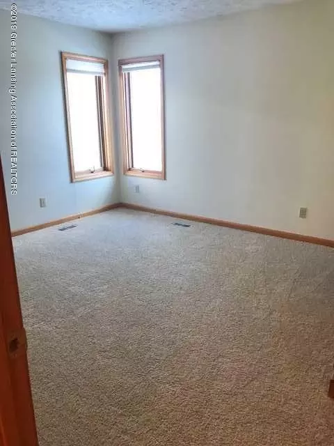 5552 Silverleaf Ct, Haslett, MI 48840 photo 15