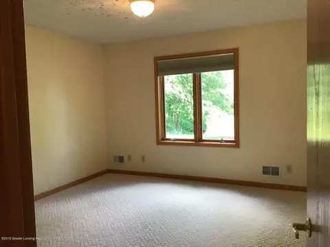 5552 Silverleaf Ct, Haslett, MI 48840 photo 23