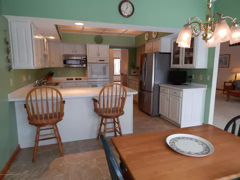 5552 Silverleaf Ct, Haslett, MI 48840 photo 6