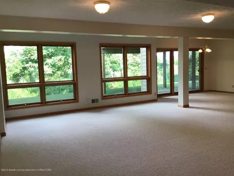 5552 Silverleaf Ct, Haslett, MI 48840 photo 17