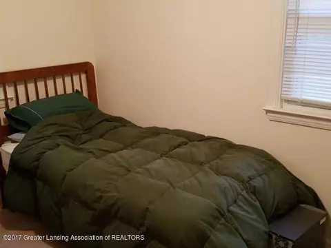2515 Lyons Ave, Lansing, MI 48910 photo 8