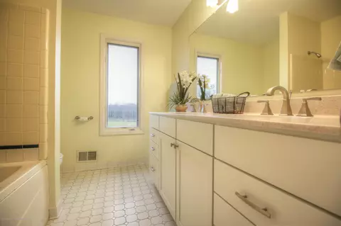 7085 W Herbison Rd, Dewitt, MI 48820 photo 12