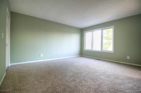 7085 W Herbison Rd, Dewitt, MI 48820 photo 9