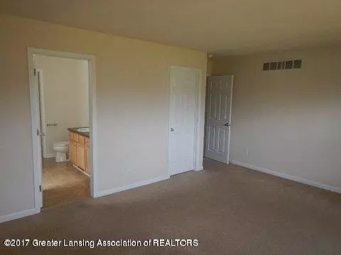 6938 Castleton, Grand Ledge, MI 48837 photo 11