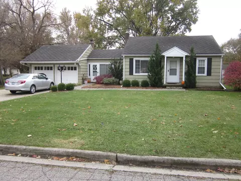 4525 Addison, Lansing, MI 48917 photo 2