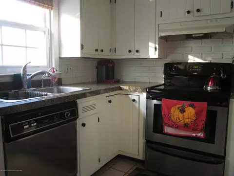 4525 Addison, Lansing, MI 48917 photo 10