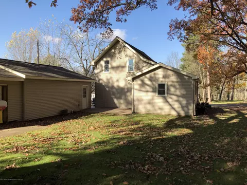 216 Mill St, Maple Rapids, MI 48853 photo 3